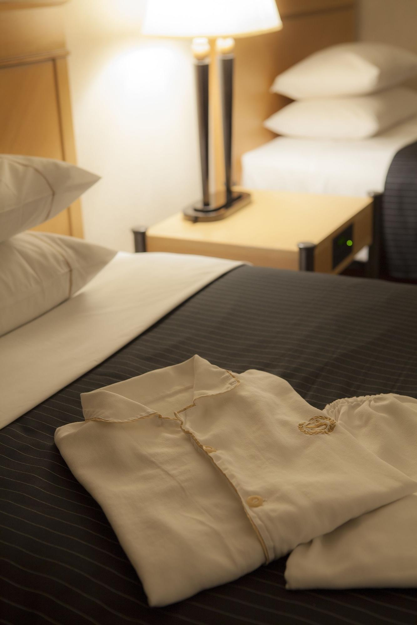 โกเบ เบย์ เชอราตัน โฮเต็,แอนด์ทาวเวอร์ Hotel ภายนอก รูปภาพ